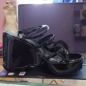 Wild Pair Glossy Black Platform Sandals